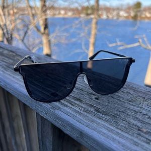Quay Australia sunglasses (NWT)